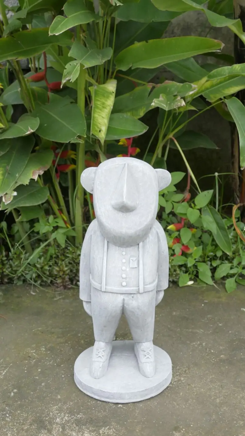  Product image 1 of the product “Amicus - Small abstract, 41,5cm H | cast stone ”